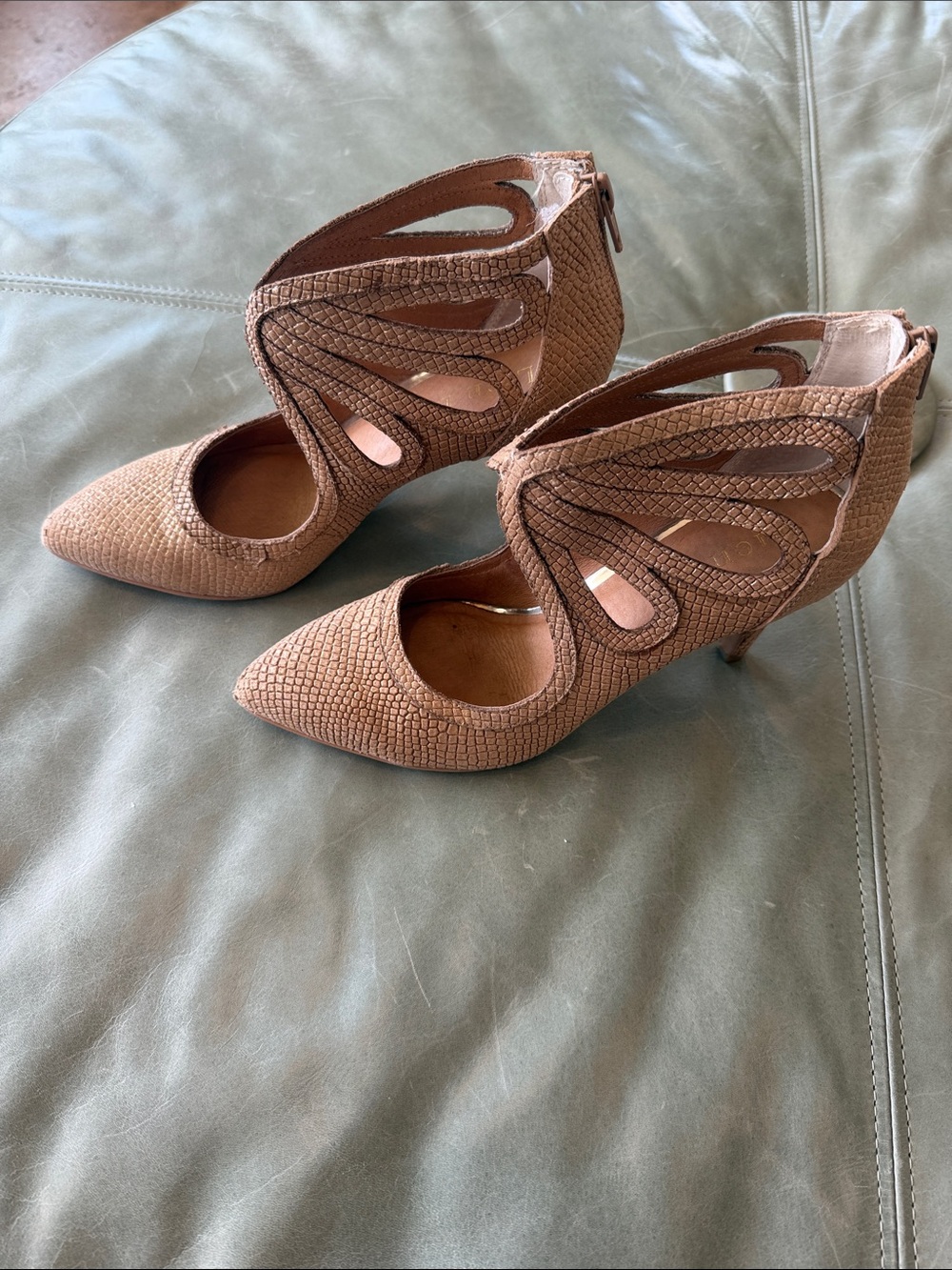 Anthropologie Textured Cutout Pointed-Toe Heels in Brown